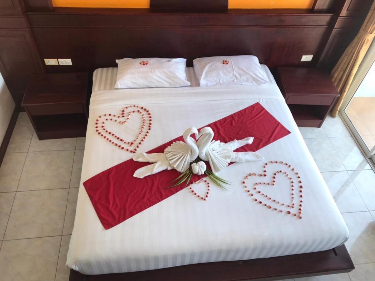 Art Mansion Patong Phuket Thailand Hotell Exteriör bild